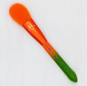 🔴 LOVE CRAFT BEAUTY Favorite Face Brush